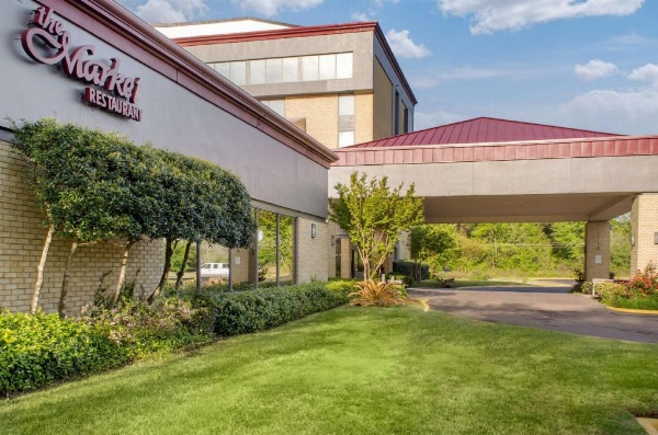 Ramada by Wyndham Shreveport Airport image 14
